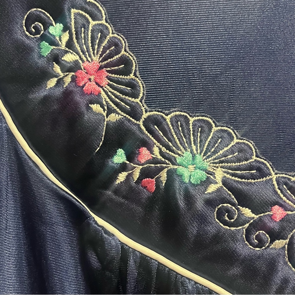 Vintage Vanity Fair Satin Embroidered Nightgown Caftan Cottagecore Slip Dress - Picture 5 of 12